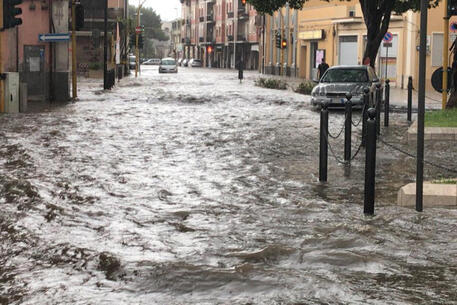 Immagine di copertina per Maltempo: indicazioni pratiche su cosa fare